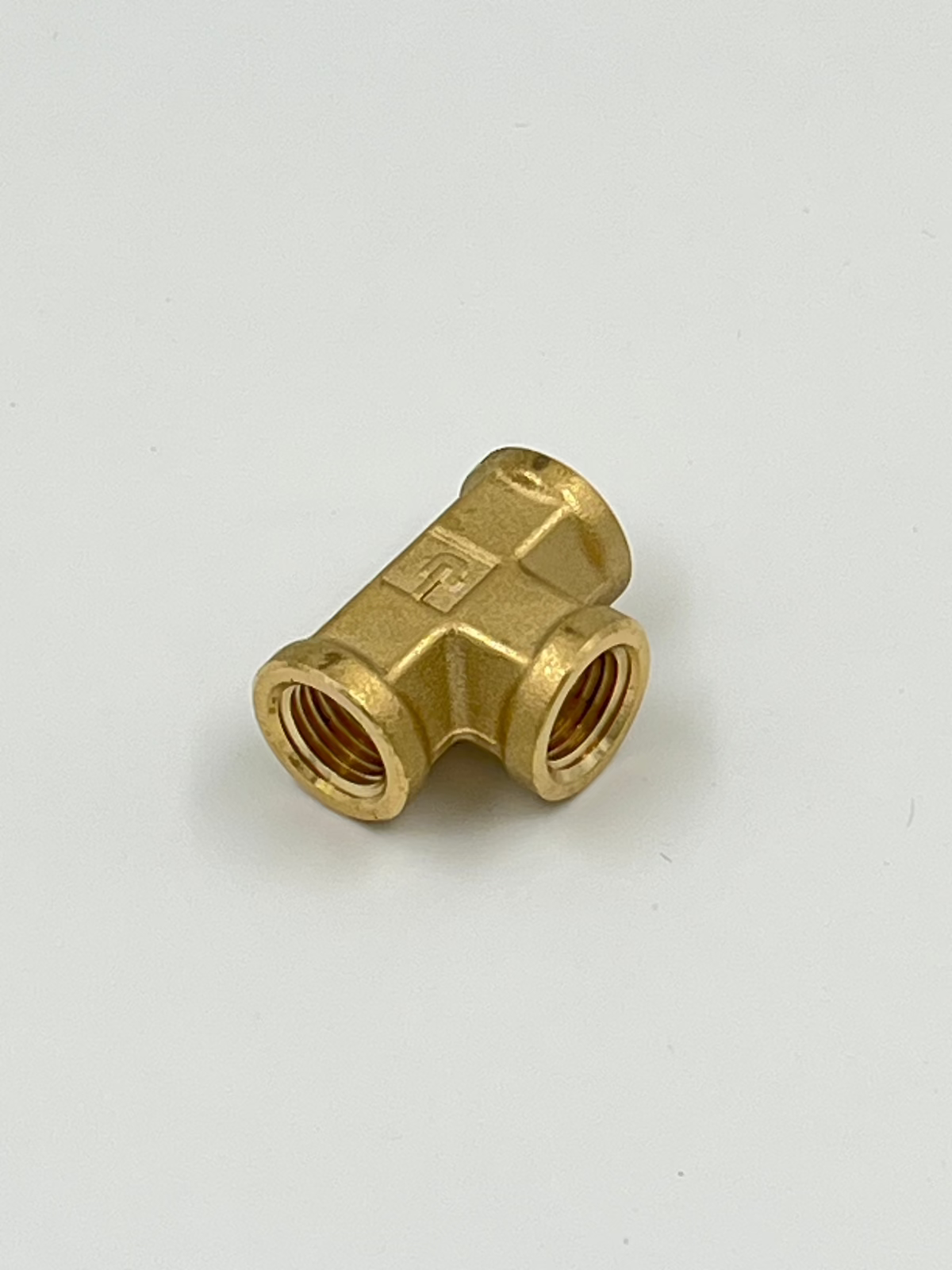 Synesso 1.5570 Fitting, Brass Pipe Tee