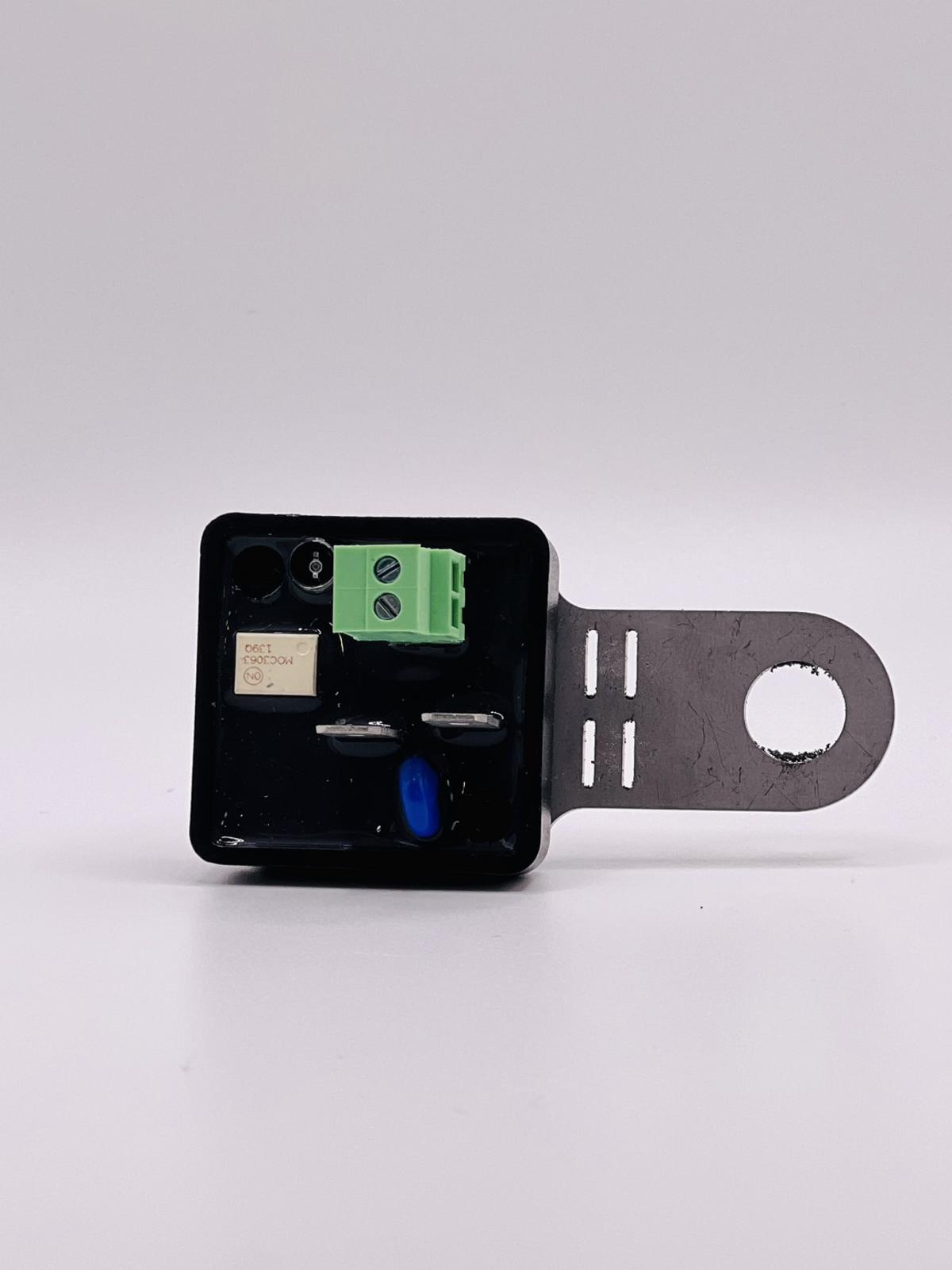 Synesso 2.3607 Solenoid Switch with Removable Terminal Connect