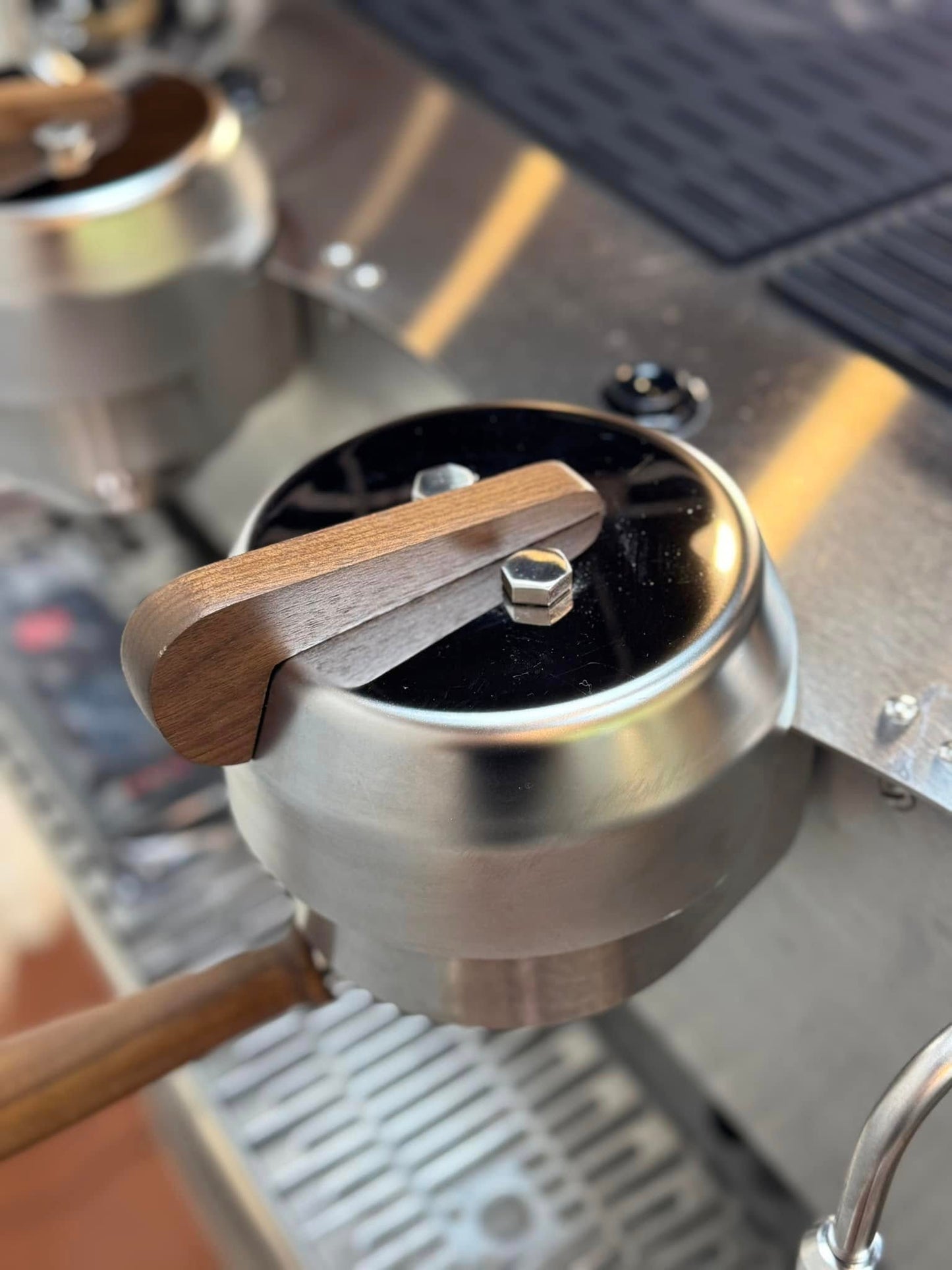 Synesso S300 (2019 Year) Refurbished + Synesso Line Boost system (2 pump)