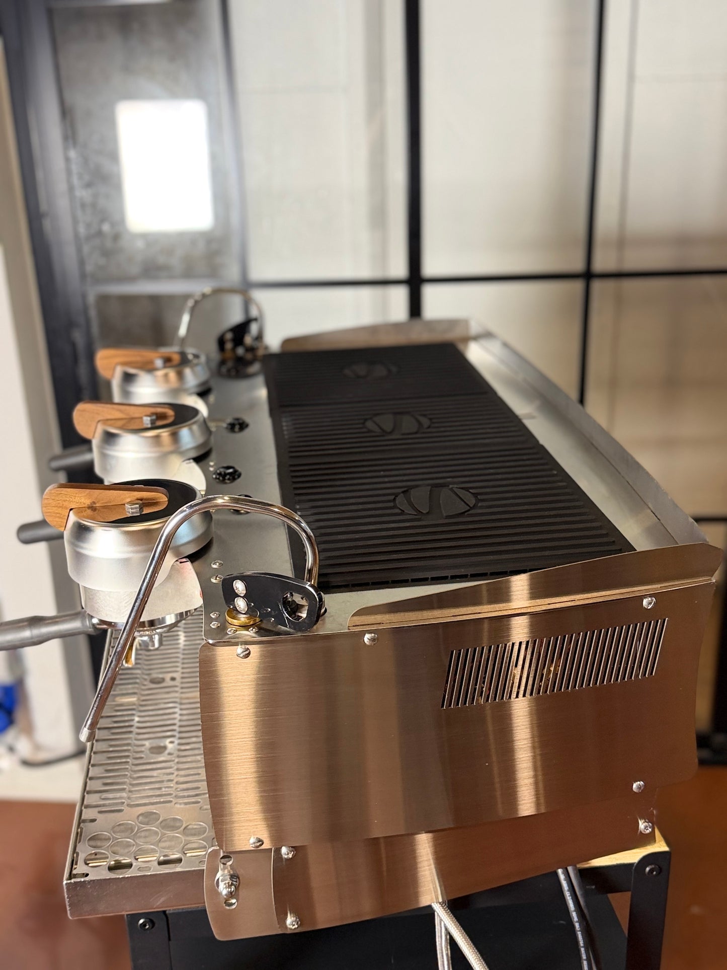 Refurbished Synesso S300 - Custom Stainless Steel Body